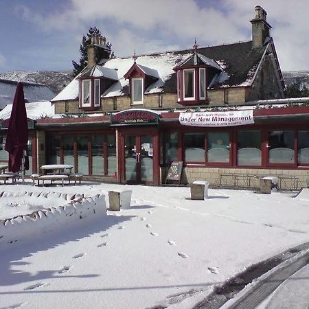 Mackenzies Highland Inn Aviemore Exterior photo